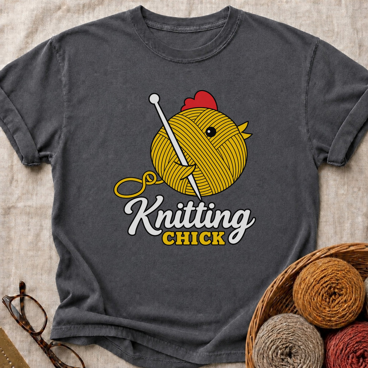 Knitting Chick T-Shirt in Pepper
