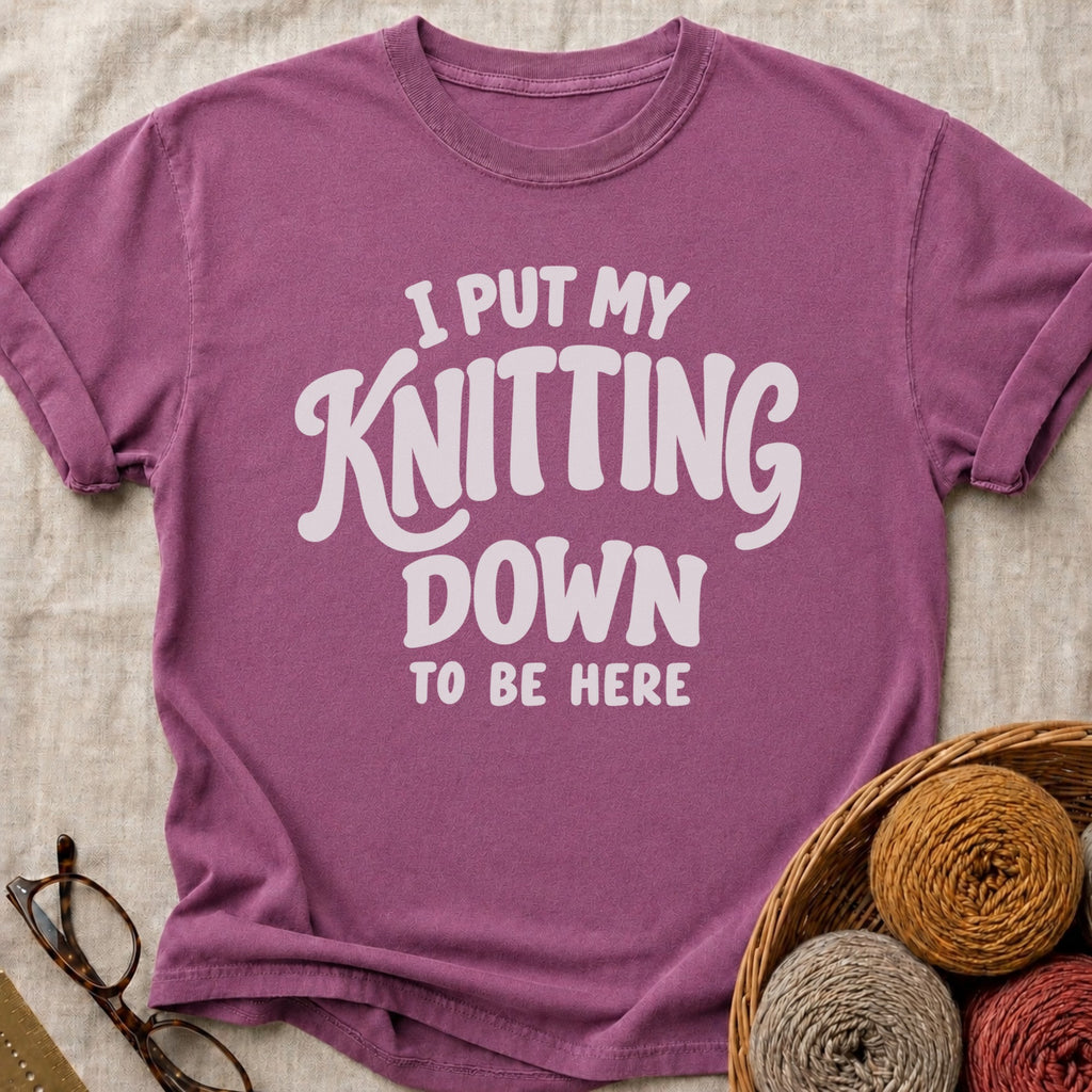 Knitting Down T-Shirt in Berry