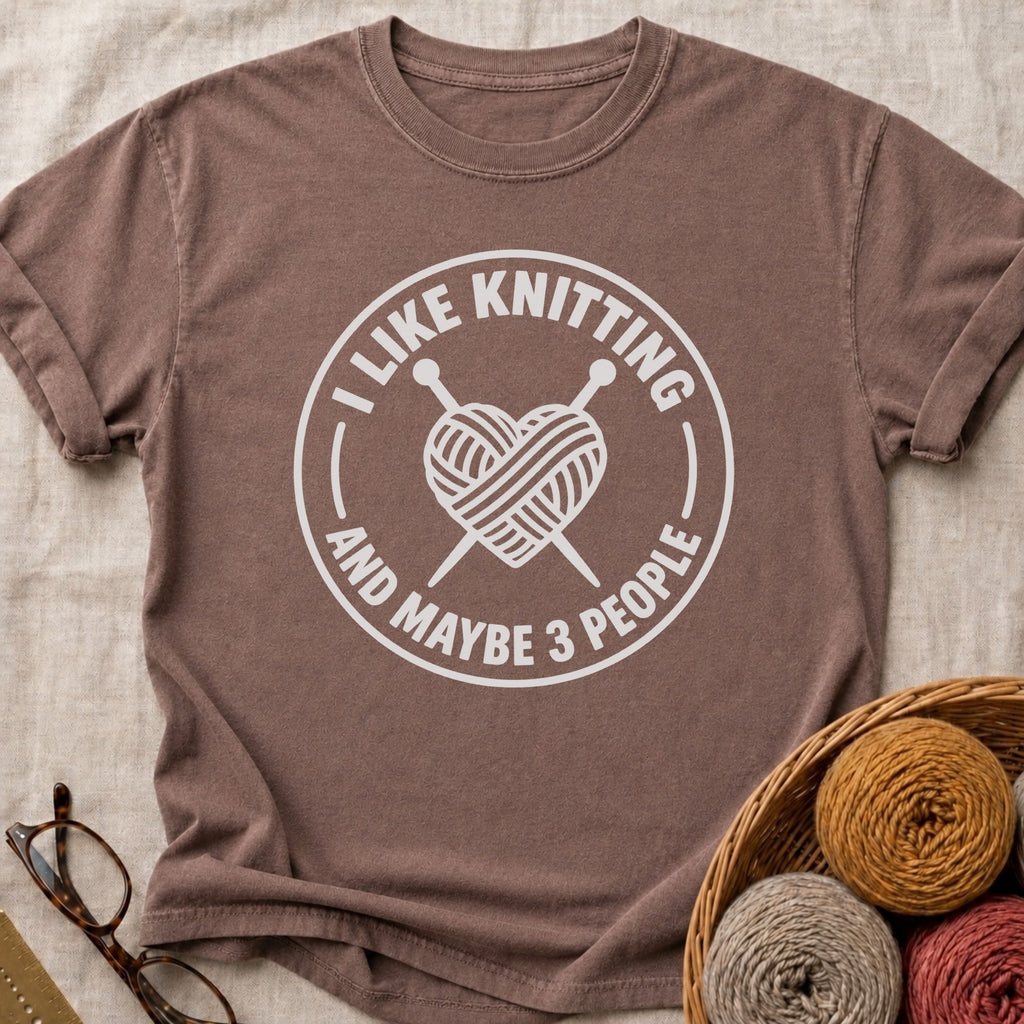 Maybe 3 People T-Shirt in Espresso